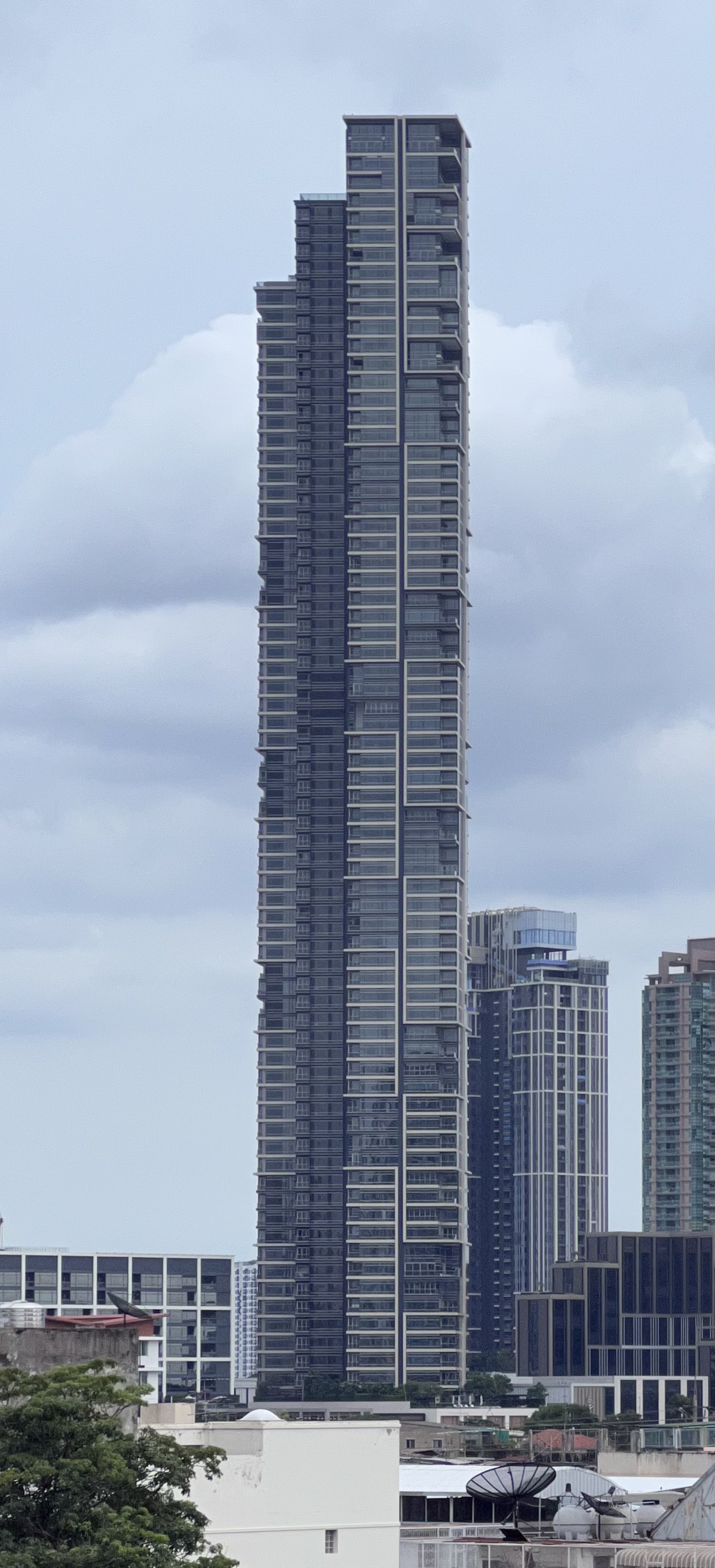 Four Seasons Private Residences Bangkok tower
